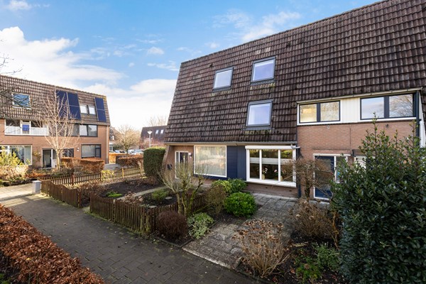 Foto - Te koop: Fijne gezinswoning met carport!